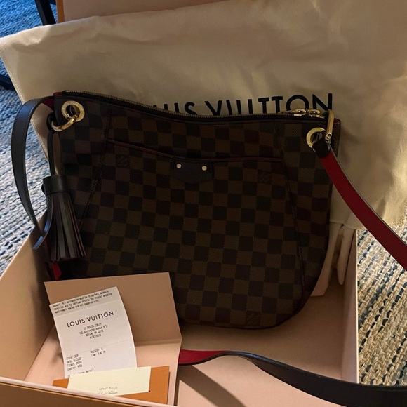 SOLD-Authentic Louis Vuitton South Bank Besace Damiere Ebene Crossbody - Picture 10 of 10